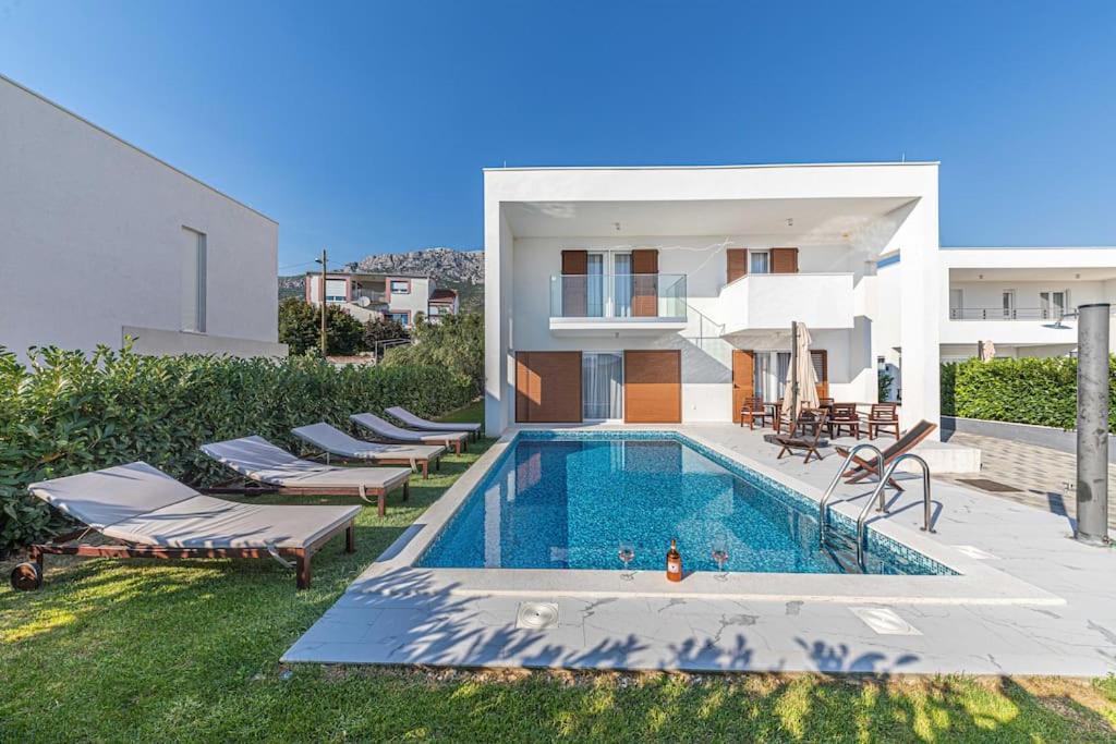 Luxury Villa Tina With Private Heated Pool Kaštela Zewnętrze zdjęcie