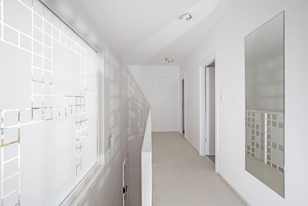 Luxury Villa Tina With Private Heated Pool Kaštela Zewnętrze zdjęcie
